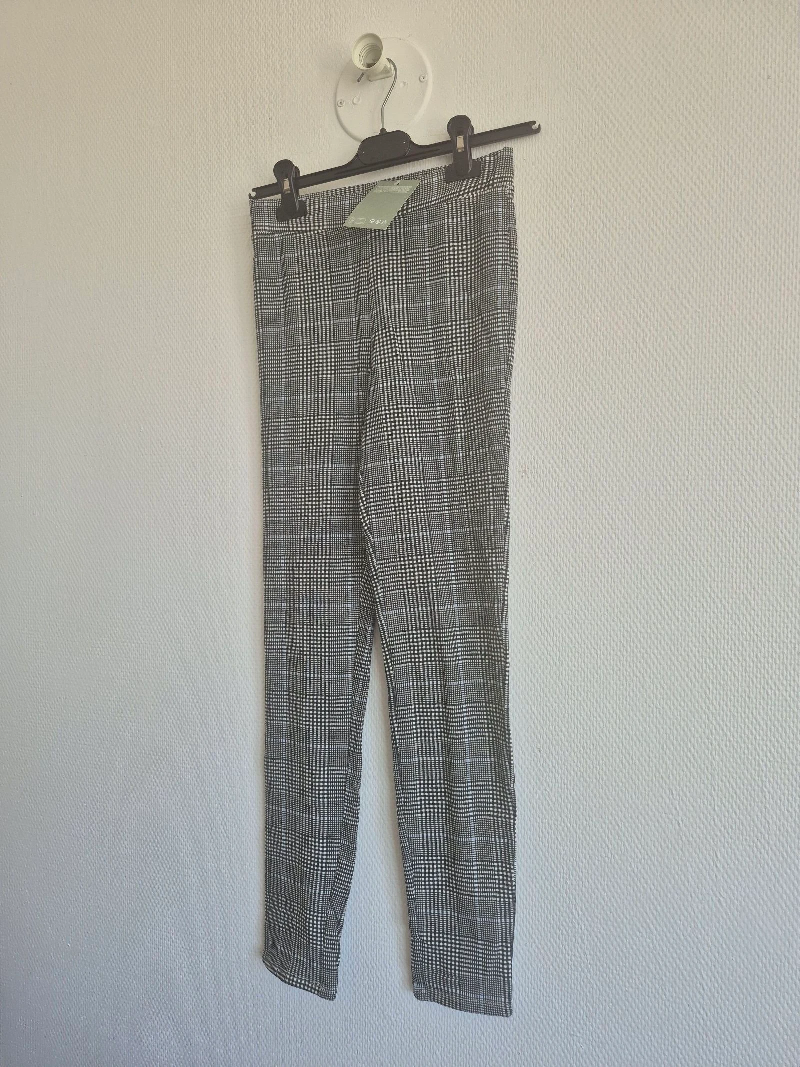 🩶 Legging H&M à carreaux – Taille 14 ans – Neuf avec étiquette 🩶 – photo 3